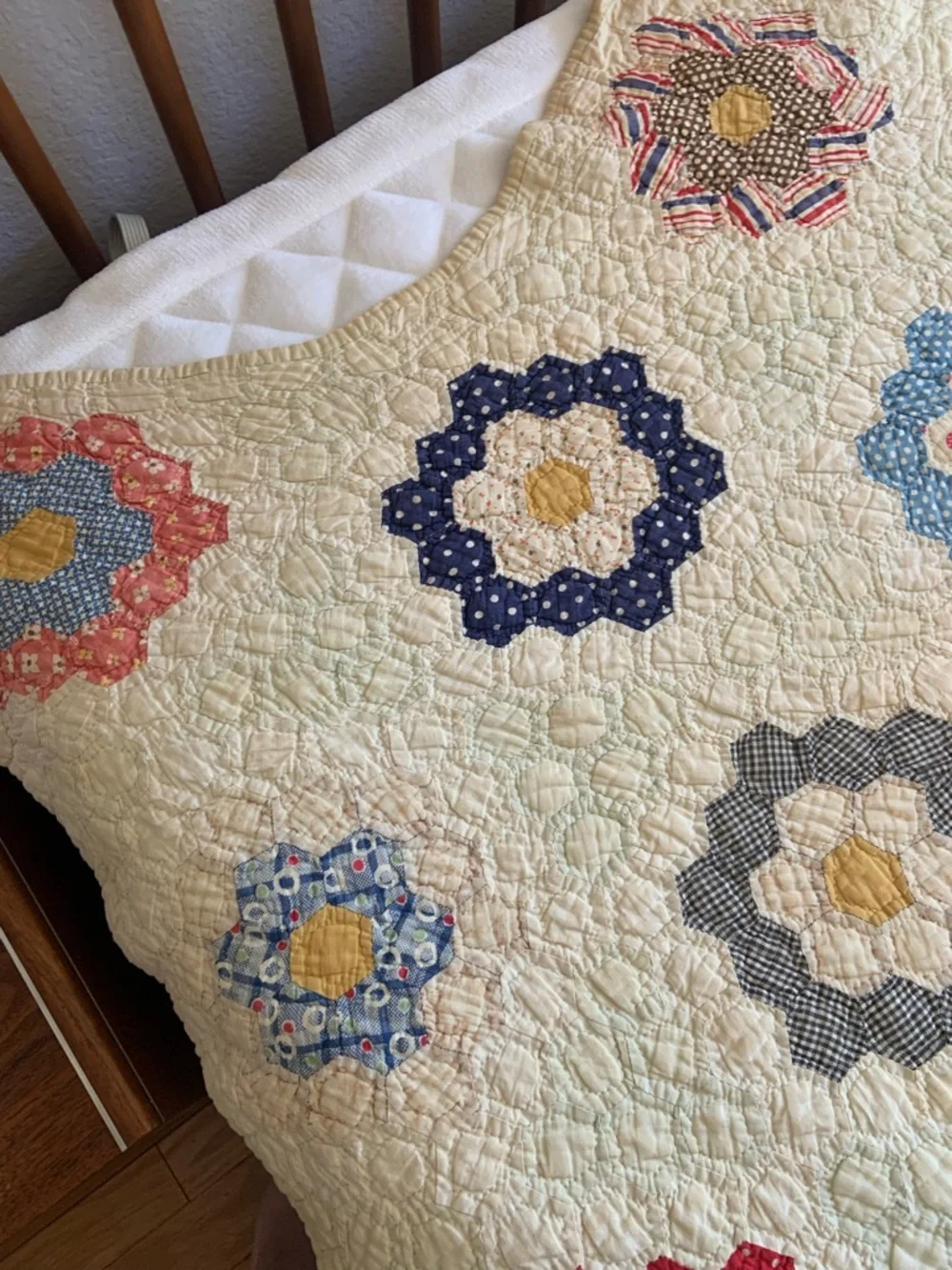 Vintage Handmade Floral Patchwork Quilt - Cream Base with Multi-Color Flowers